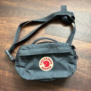 Fjall Raven Kanken fanny pack